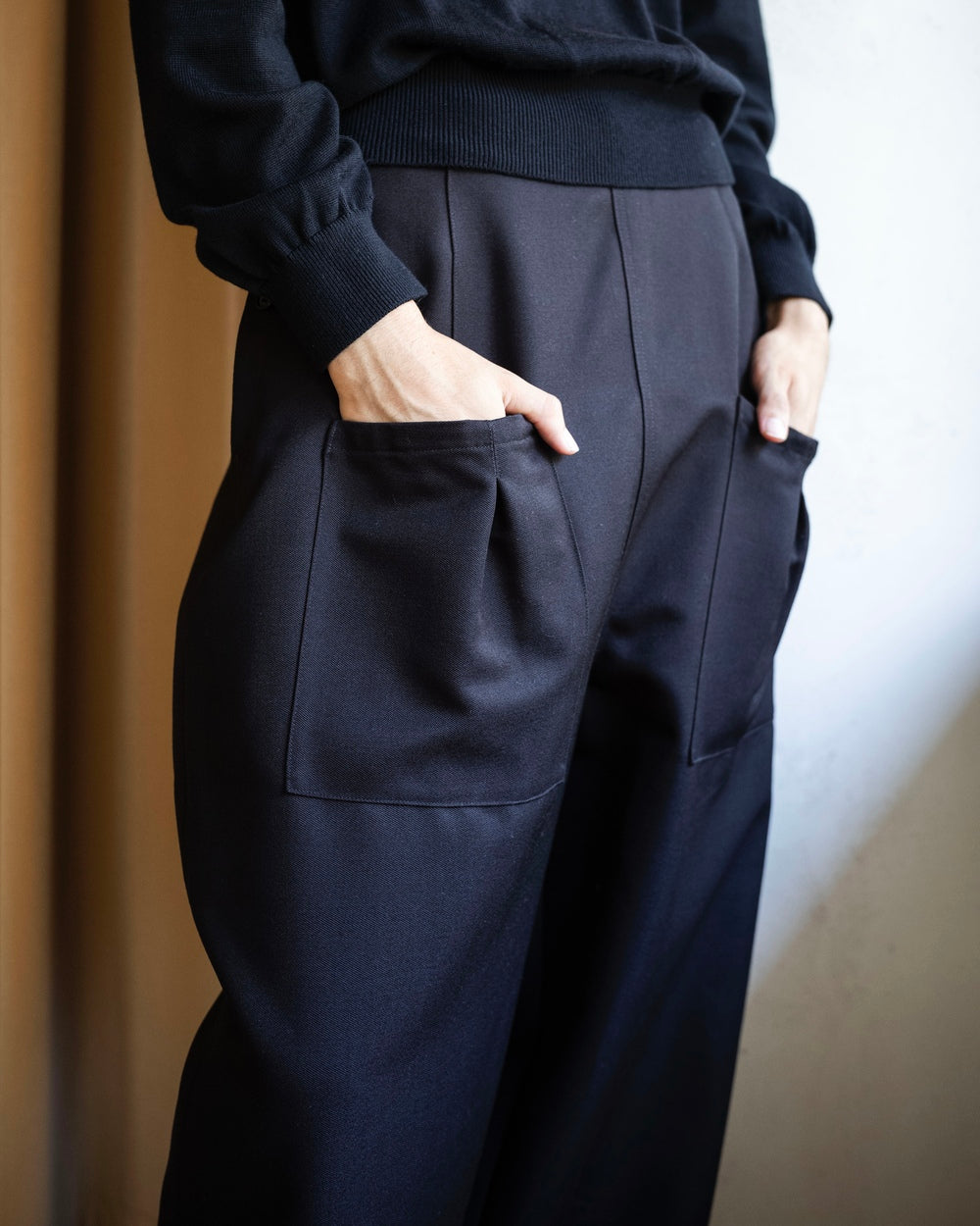 パンツが3本、だけど1型 ─ CLASSの「境界線」を穿く。 | cliché