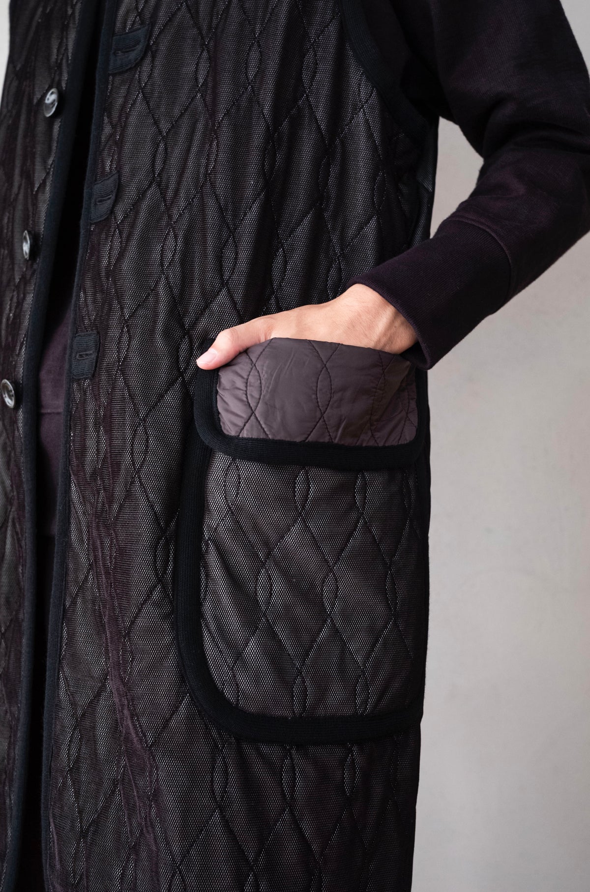 うずら様　ダーマコレクション　キルティング　ロングベスト　黒　Aライン　絞り　L うずら様 ダーマコレクション キルティング ロングベスト 黒 A