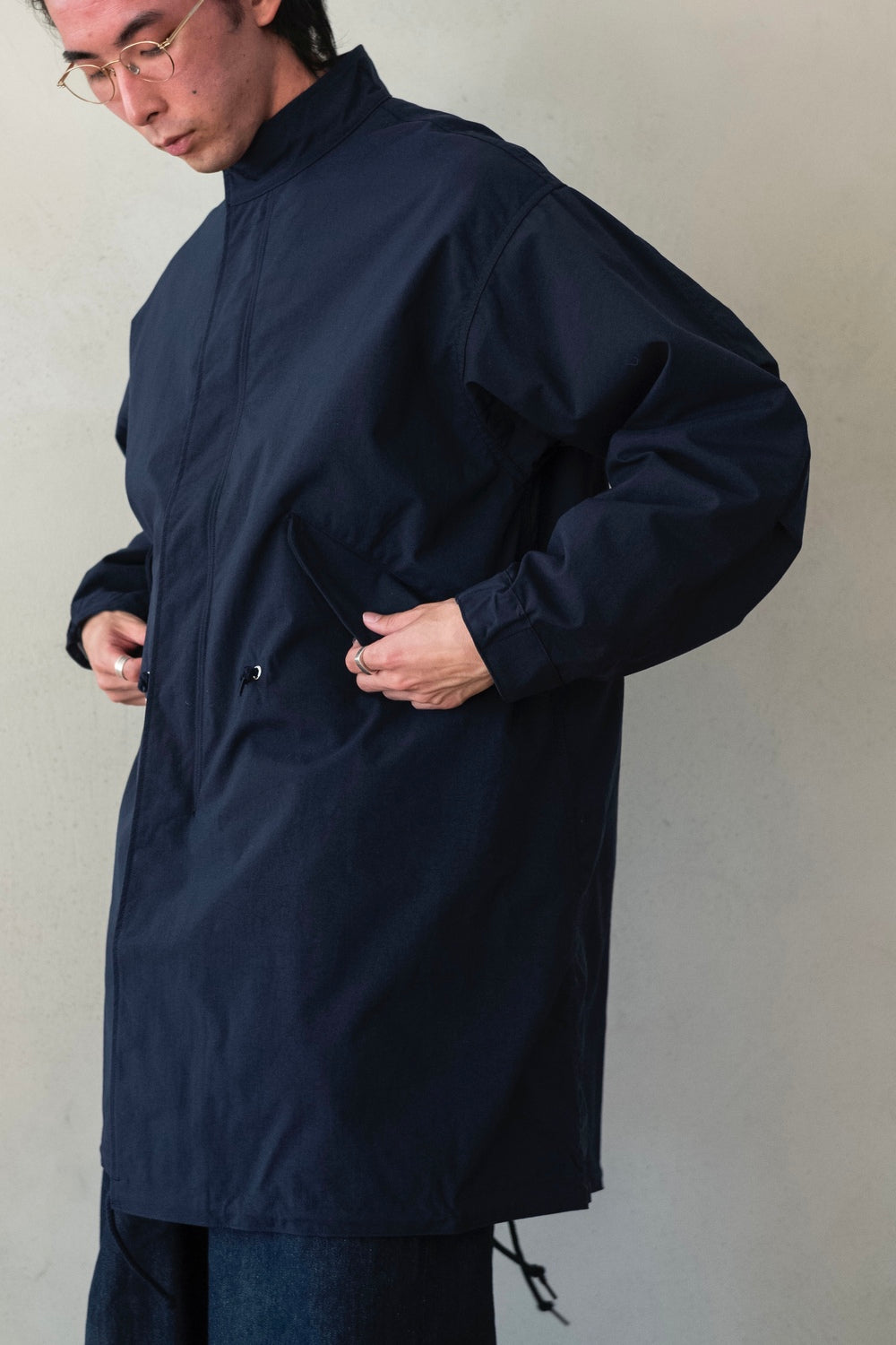 Shrunken Nylon Fish-Tail Coat | cliché