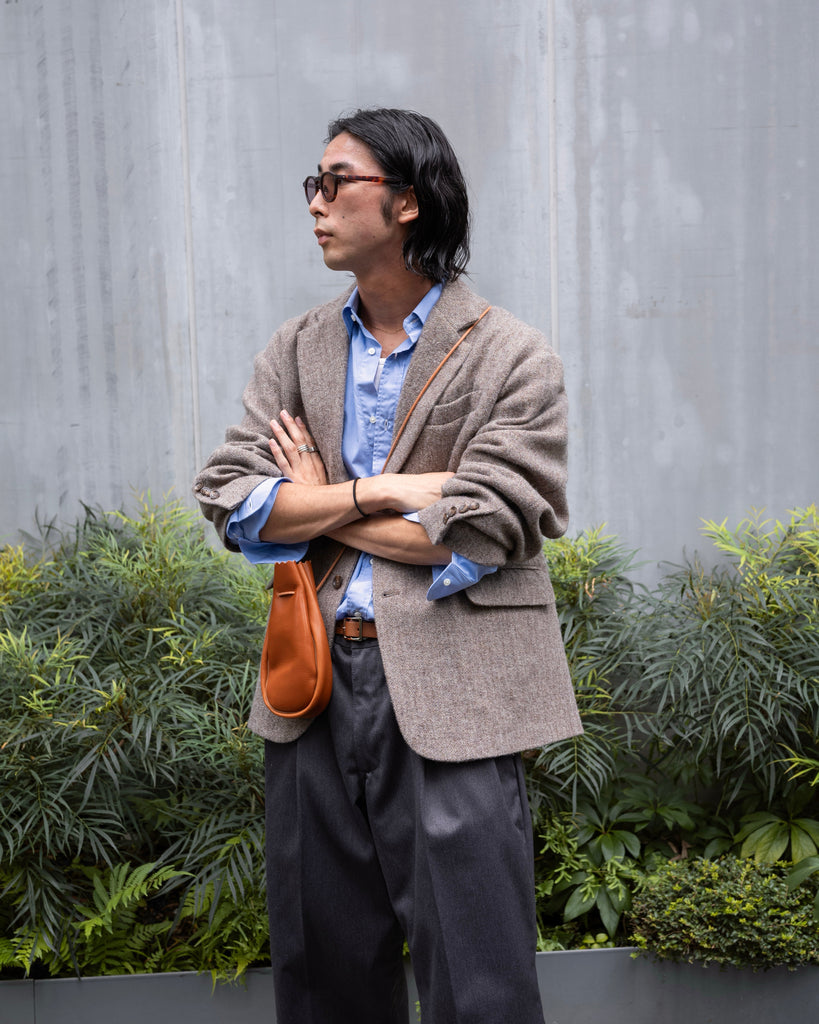 スタイリングでわかる、“WOOL LINEN UTILITY JACKET”の正体。