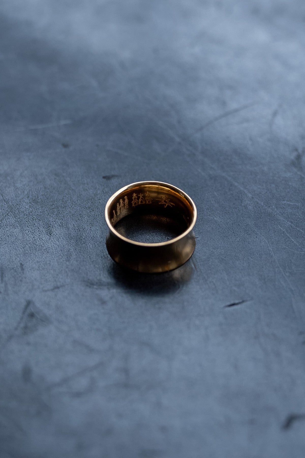 KNIGHT RING GOLD