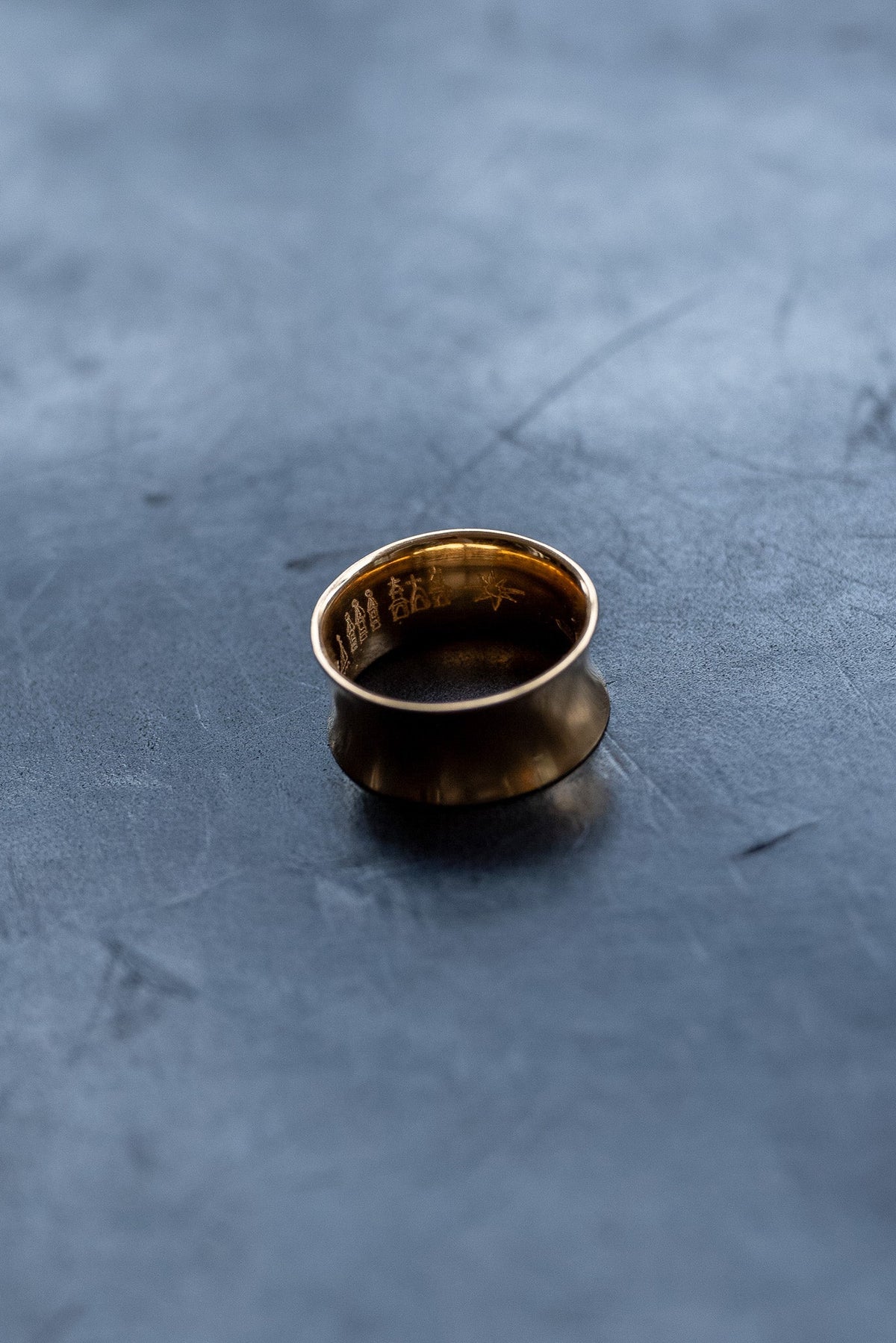 KNIGHT RING GOLD