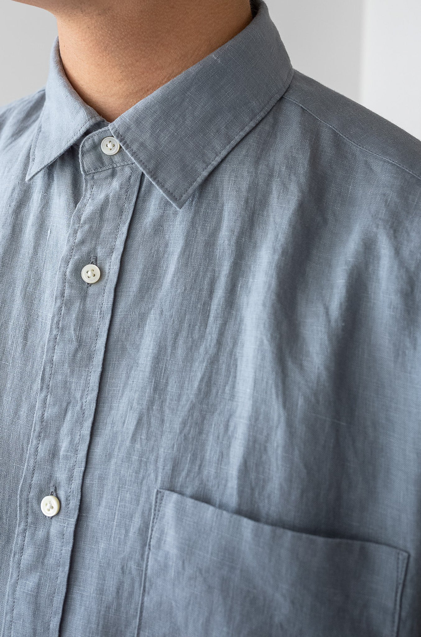 Essential Linen Shirt 〔BLEU GRIS〕