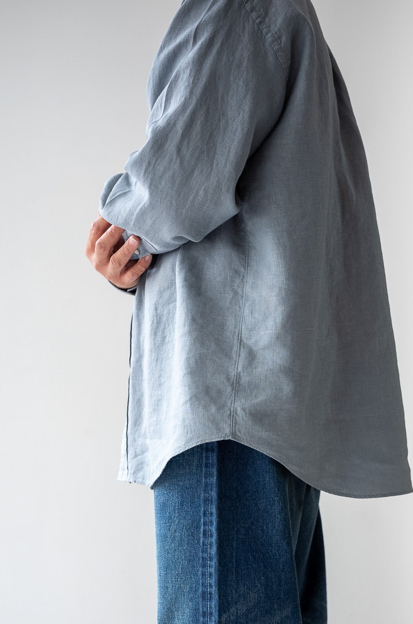 Essential Linen Shirt 〔BLEU GRIS〕