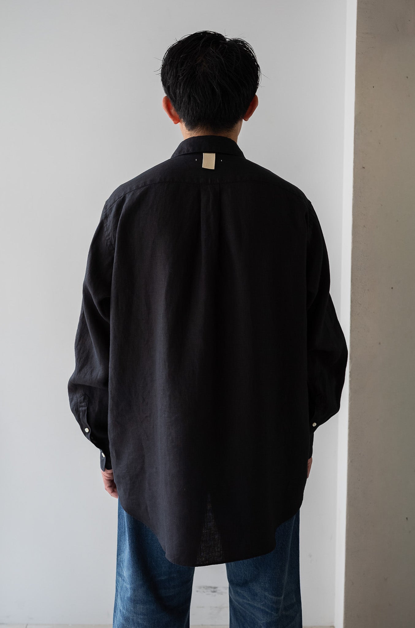 Essential Linen Shirt 〔NOIR〕