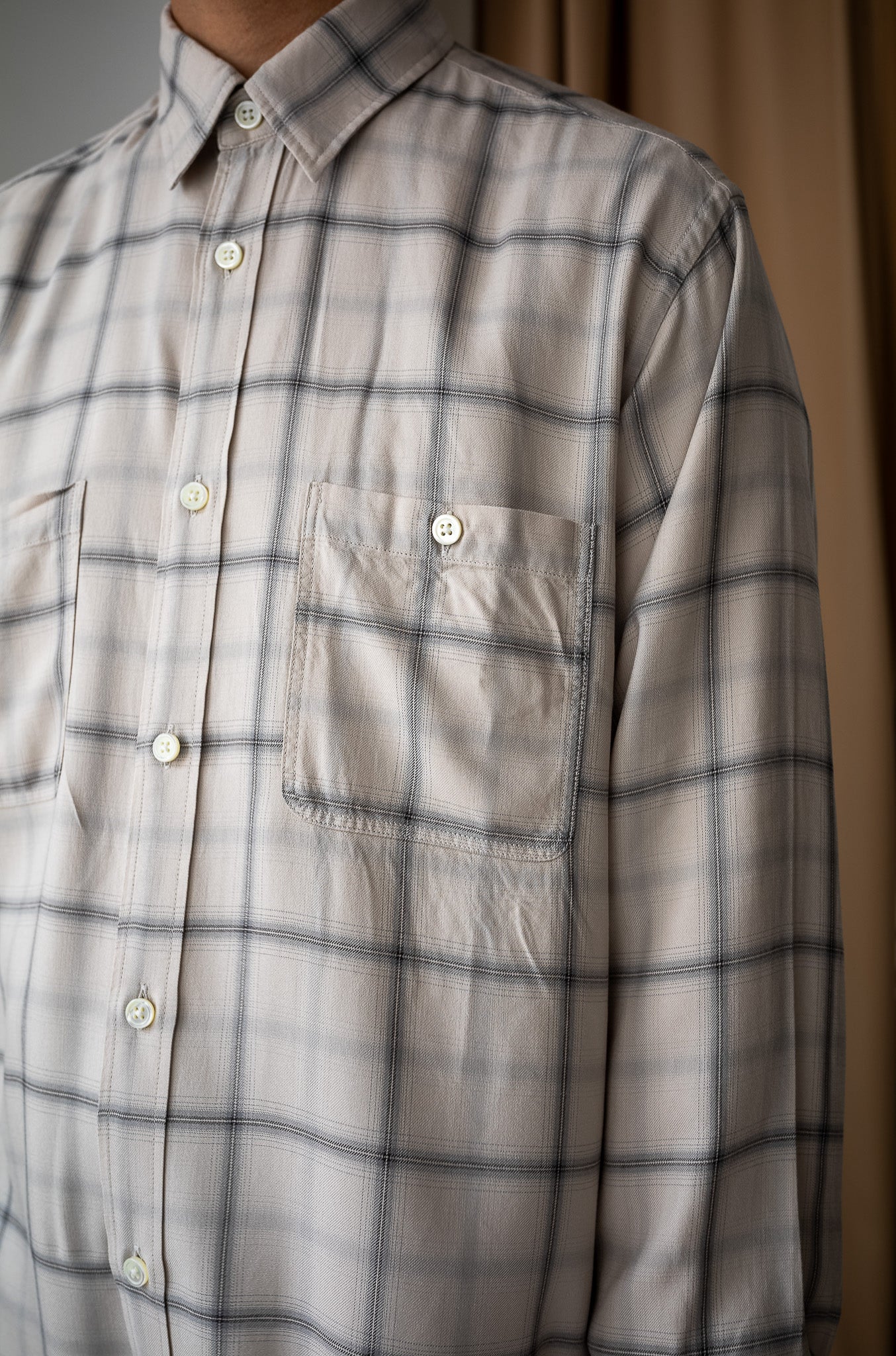 Lazy Luxe Rayon Shirt – Rayon Plaid 〔STONE GRAY〕