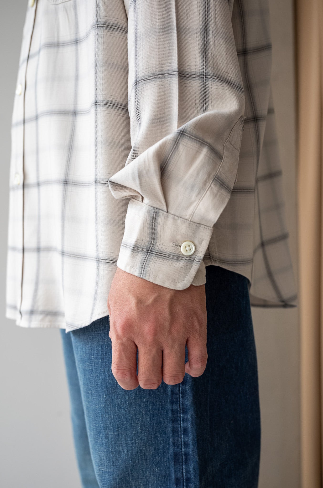 Lazy Luxe Rayon Shirt – Rayon Plaid 〔STONE GRAY〕