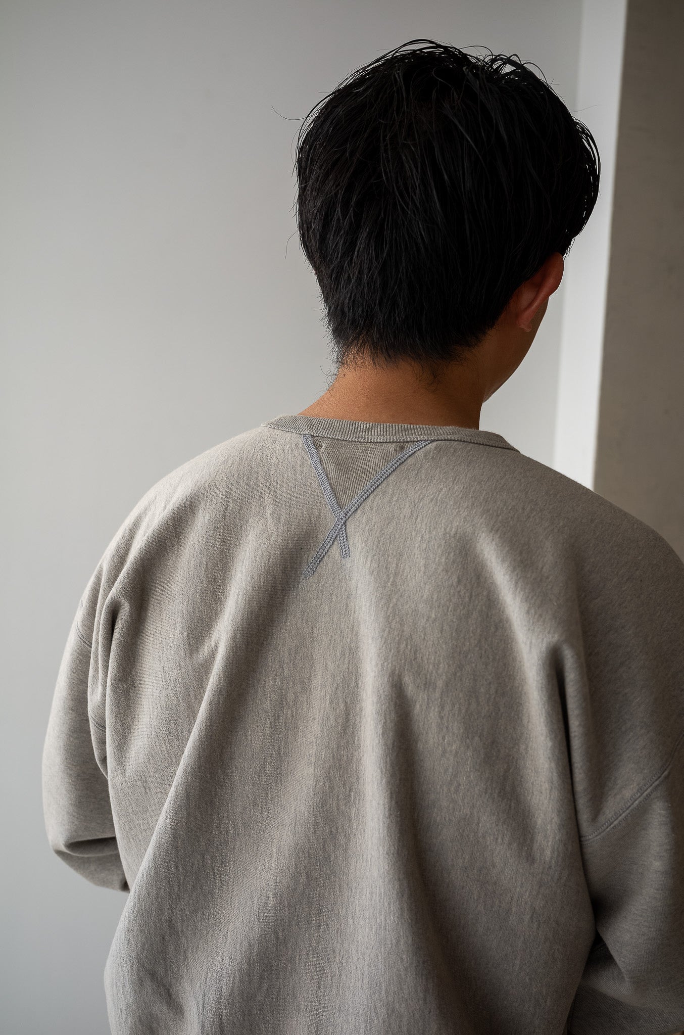 Essential Sweat Pullover 〔DIRTY L/GRAY〕