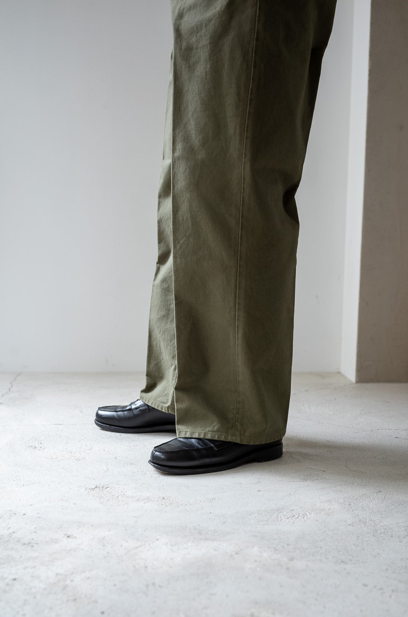 Whipcord Chinos 〔OLIVE DRAB〕