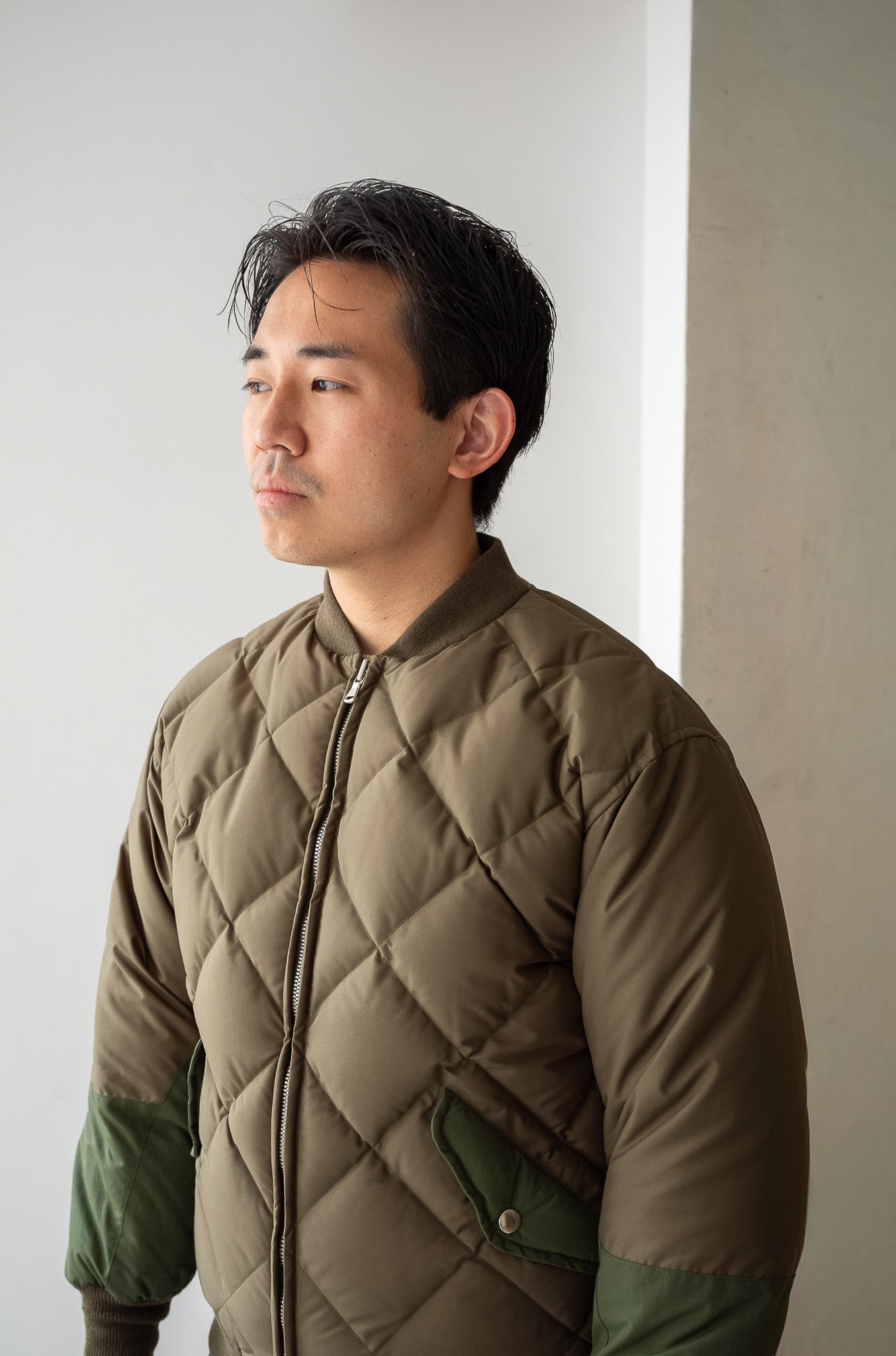 Nylon Quilted Down Jacket〔KHAKI〕