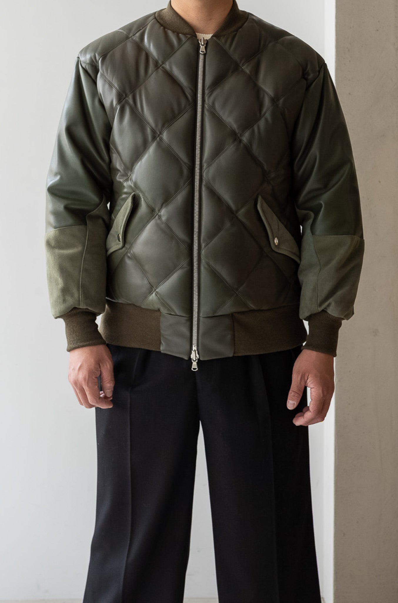 Sheepskin Quilted Down Jacket〔KHAKI〕