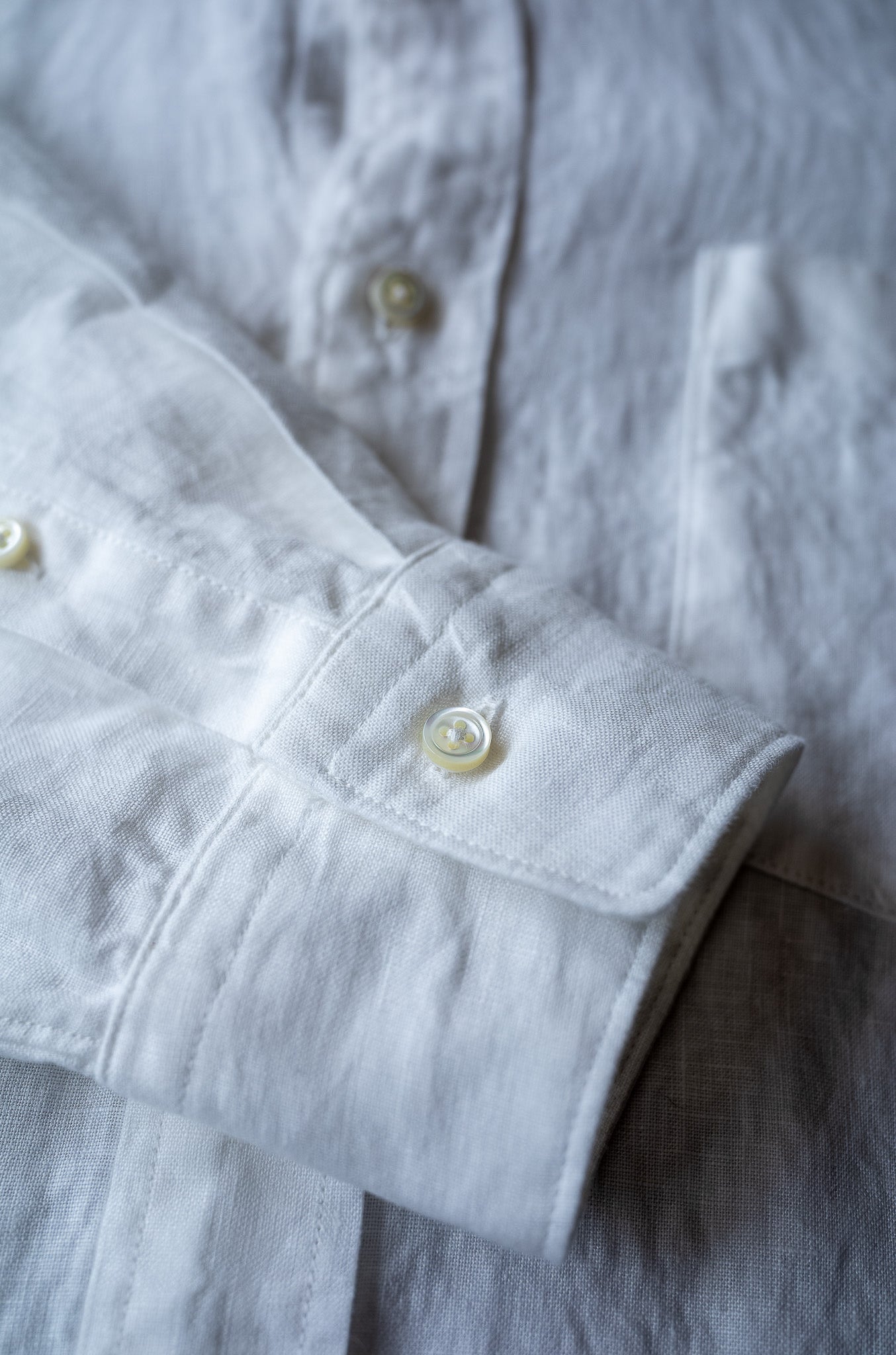 Essential Linen Shirt 〔WHITE〕