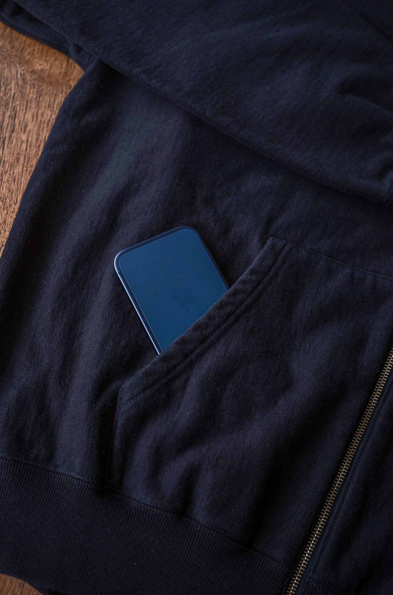 Essential Zip Sweat Parka 〔FADED BLACK〕