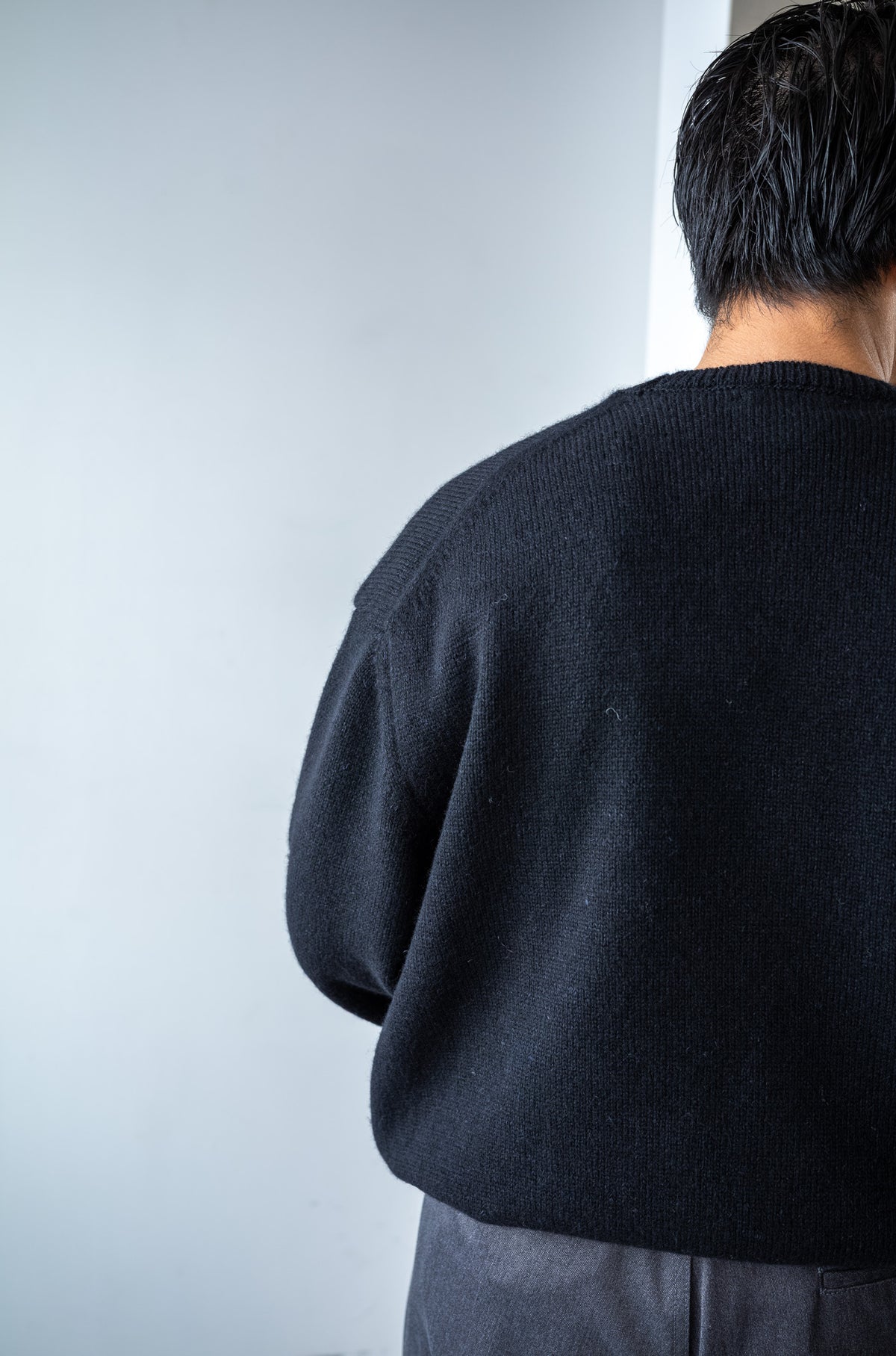 Quiet Season Crew-Knit 〈NOIR〉