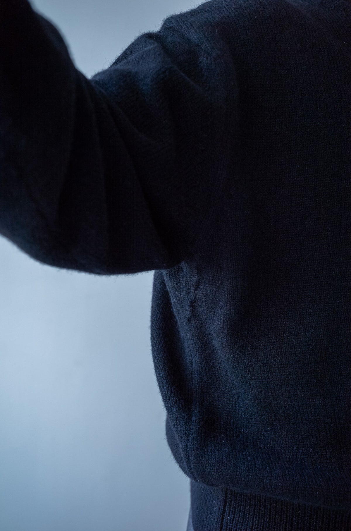 Quiet Season Crew-Knit 〈NOIR〉