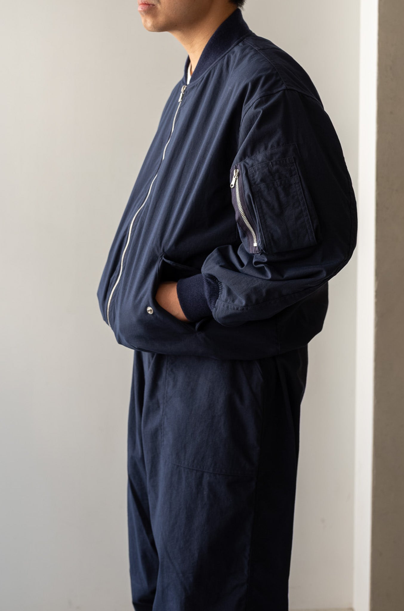 Shrunken Nylon Flight Jacket 〔NAVY〕
