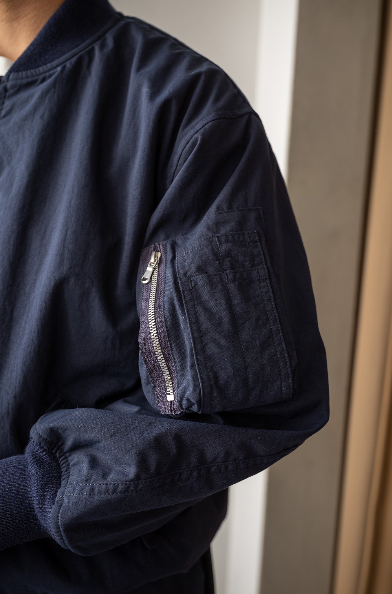 Shrunken Nylon Flight Jacket 〔NAVY〕