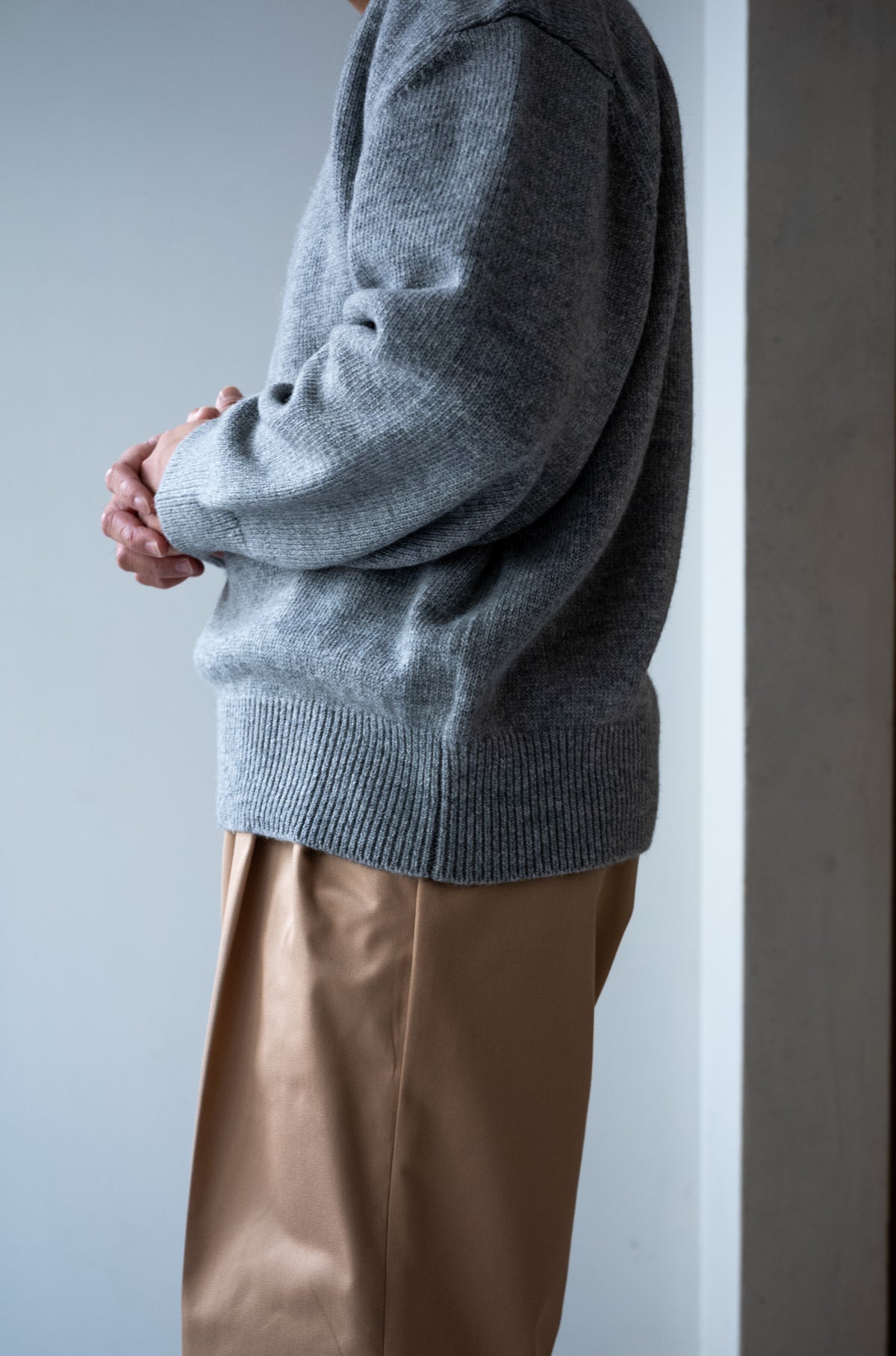 Quiet Season Crew-Knit〈L/GRAY〉