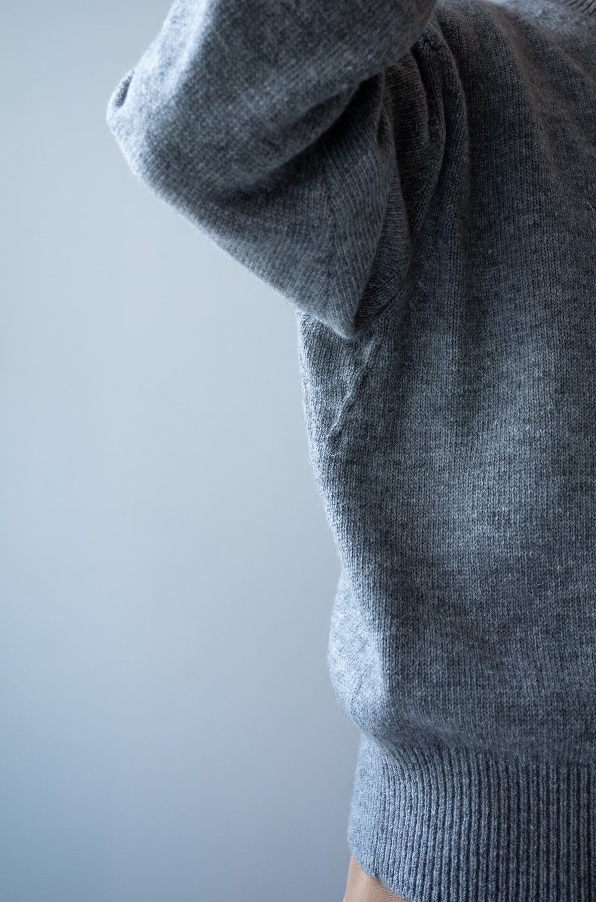 Quiet Season Crew-Knit〈L/GRAY〉