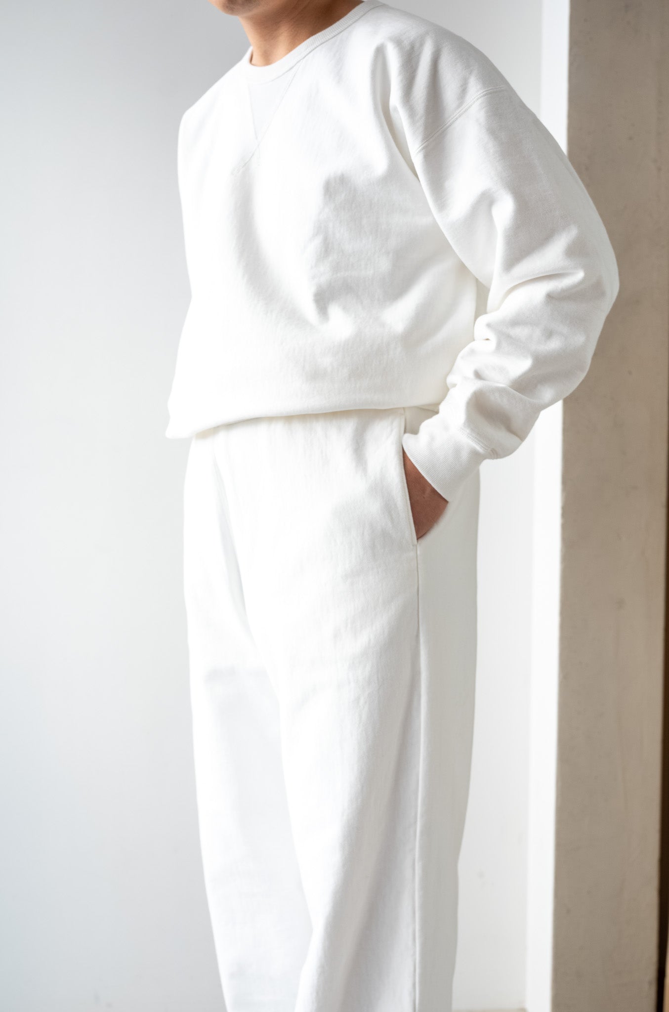 Essential Sweat Wide Pants 〔WHITE〕