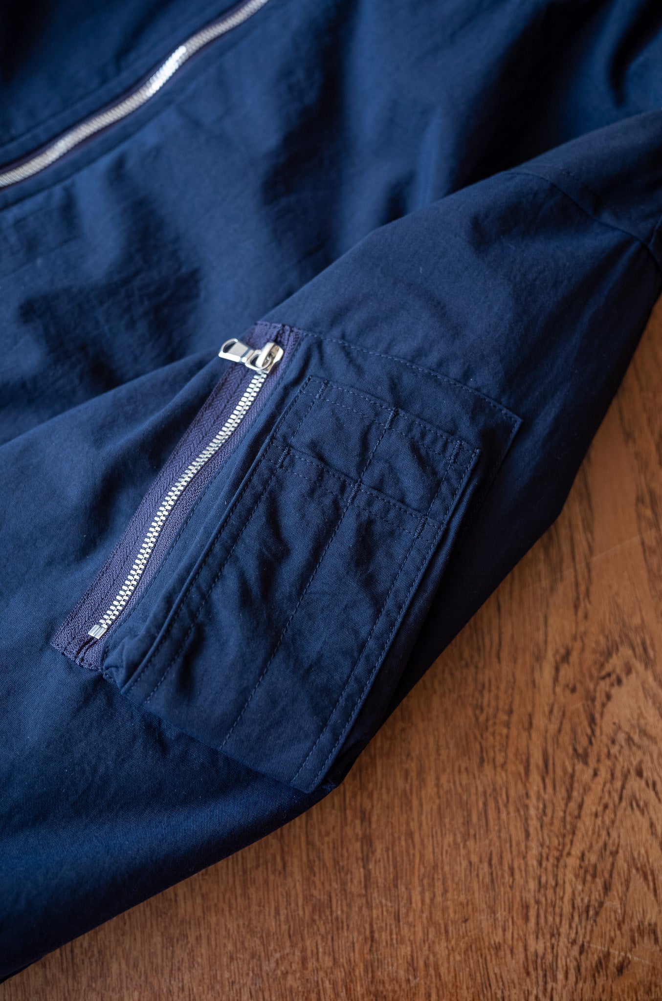 Shrunken Nylon Flight Jacket 〔NAVY〕