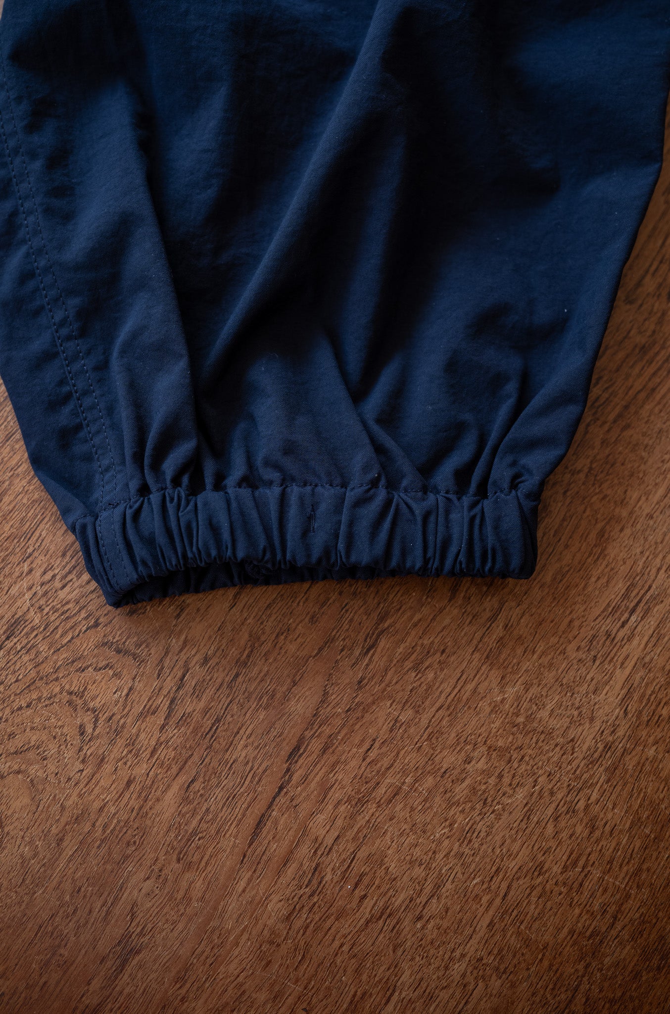 Shrunken Nylon Baker Pants〔NAVY〕