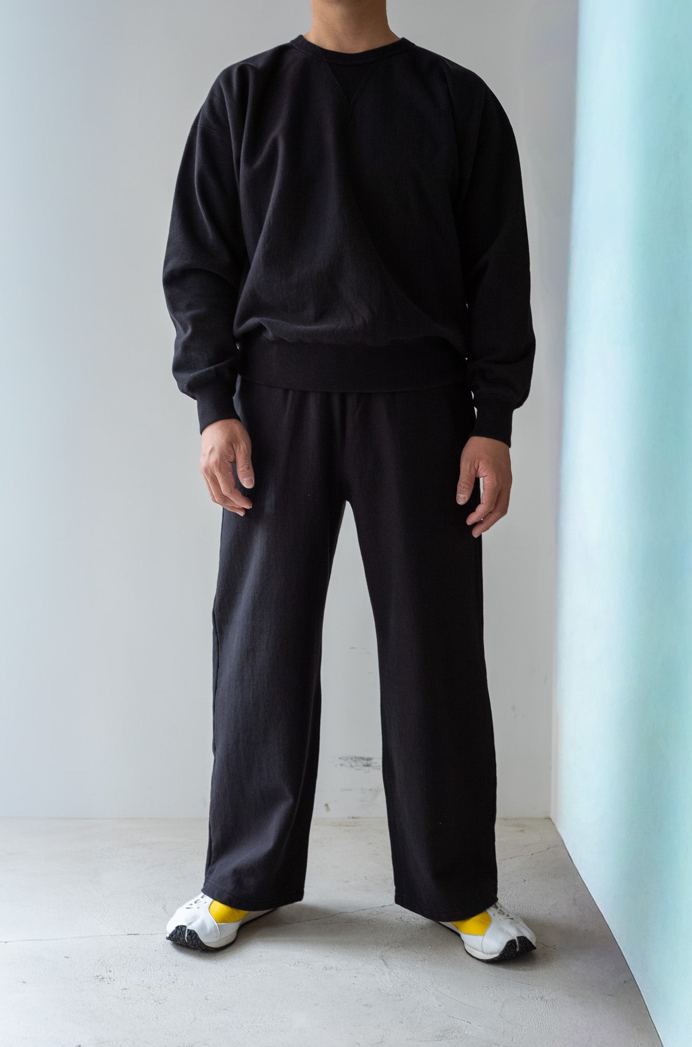Essential Sweat Wide Pants 〔FADED BLACK〕