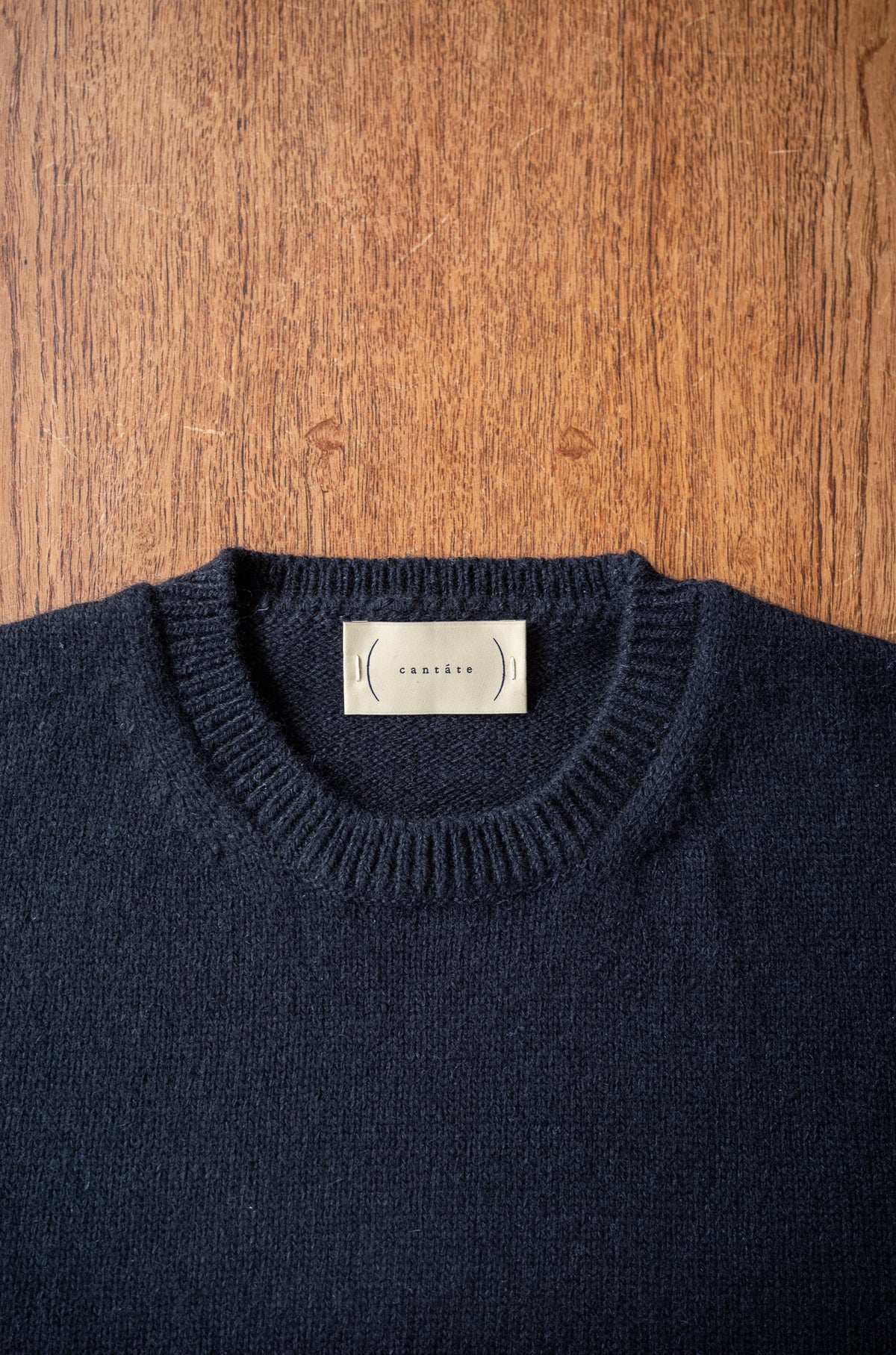 Quiet Season Crew-Knit 〈NOIR〉