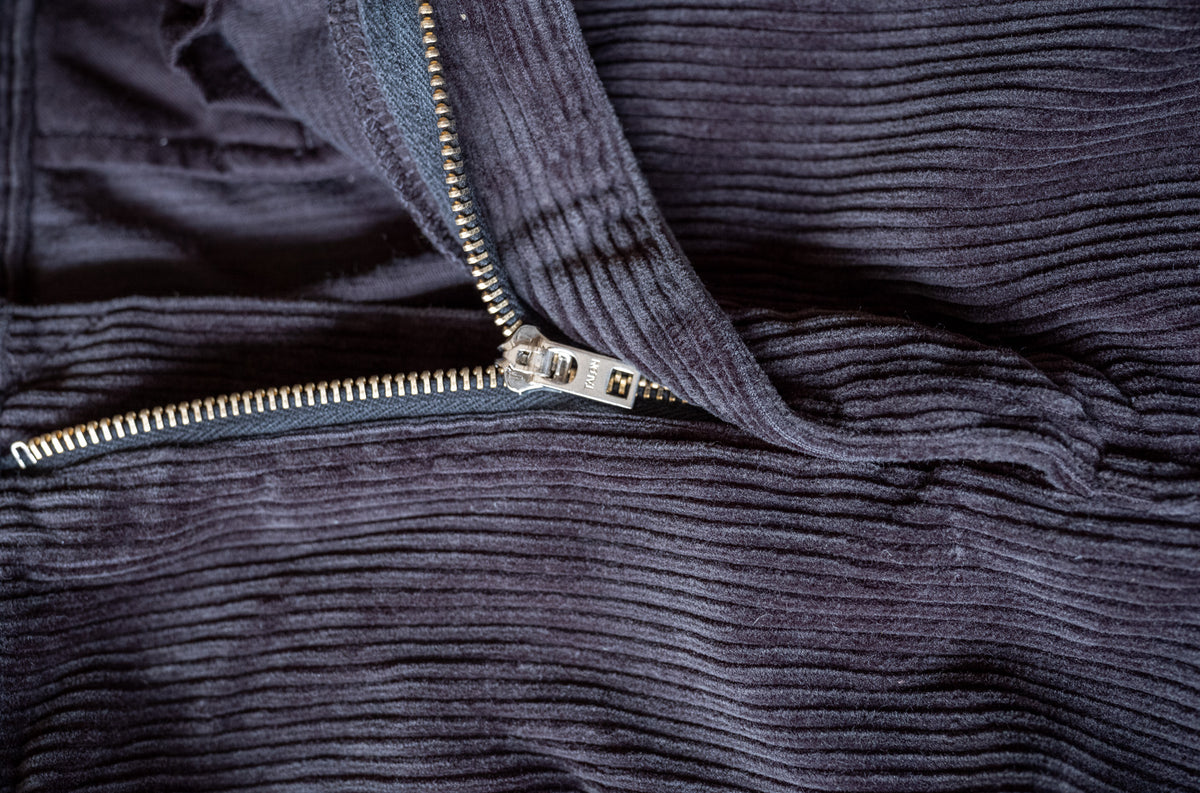 Warm Corduroy Trousers 〈NOIR〉