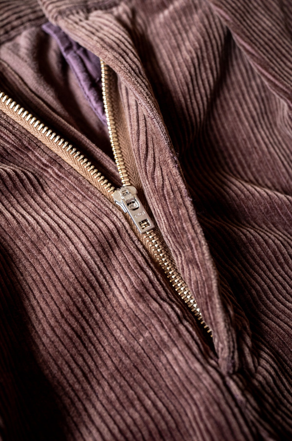 Warm Corduroy Trousers 〈BROWN〉