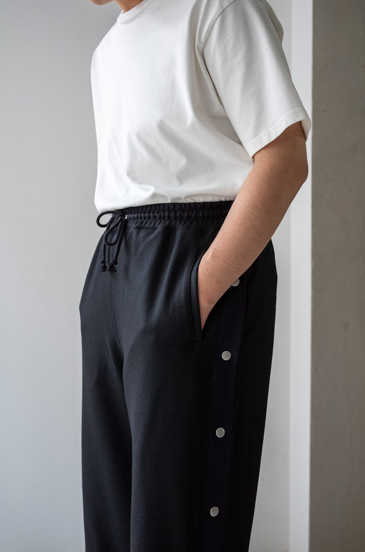 Teraway Wool Trousers 〈NOIR〉