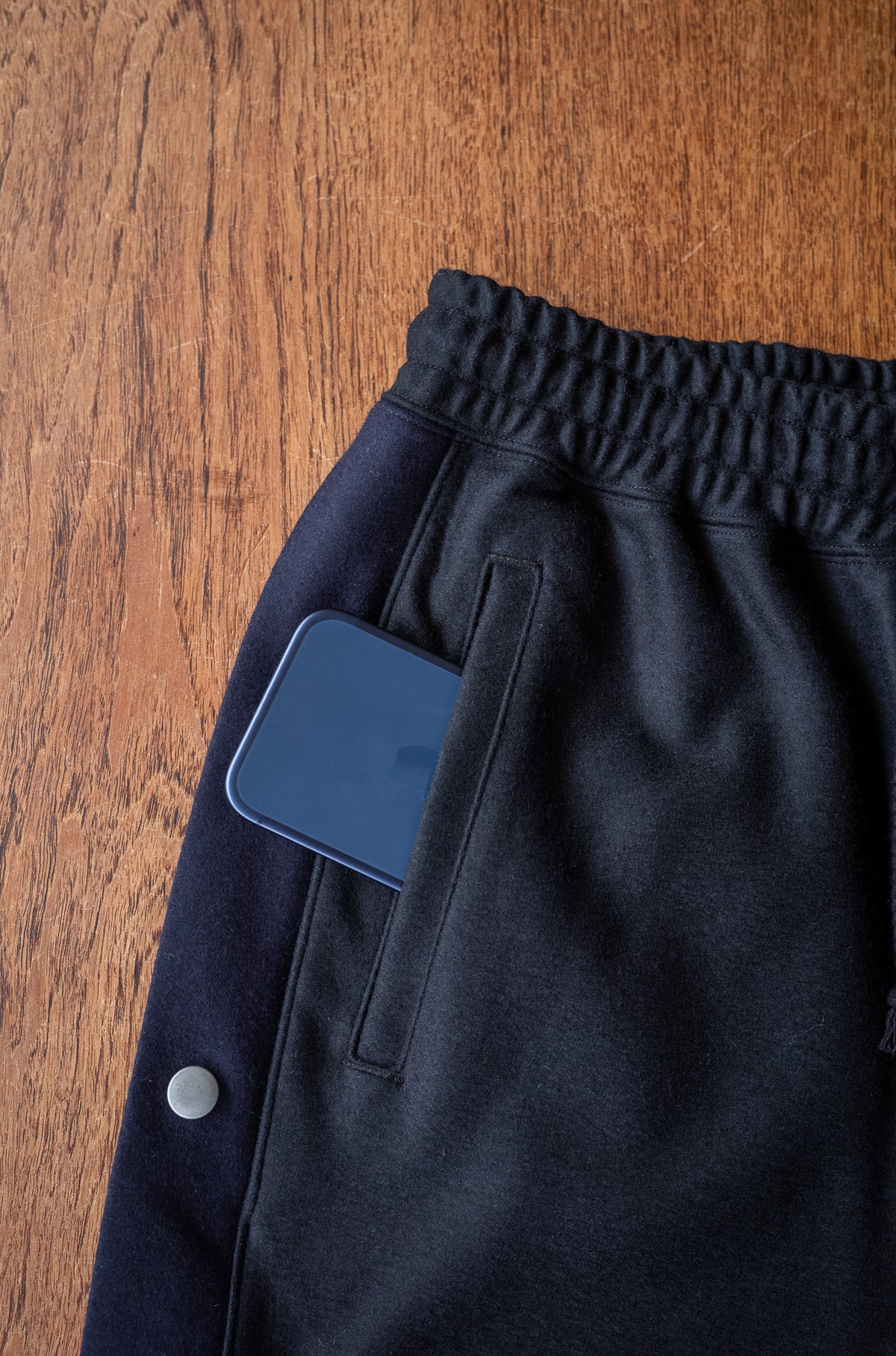 Teraway Wool Trousers 〈NOIR〉