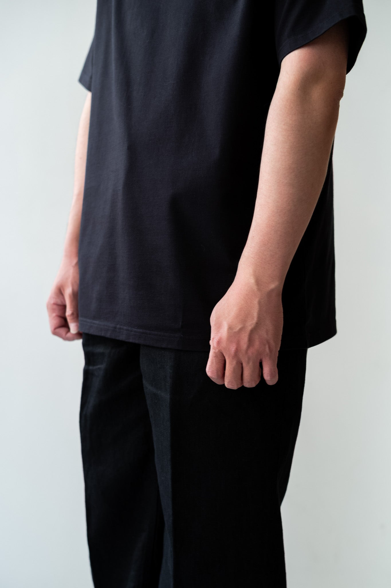 Essential Heavy S/S Tee 〔BLACK〕