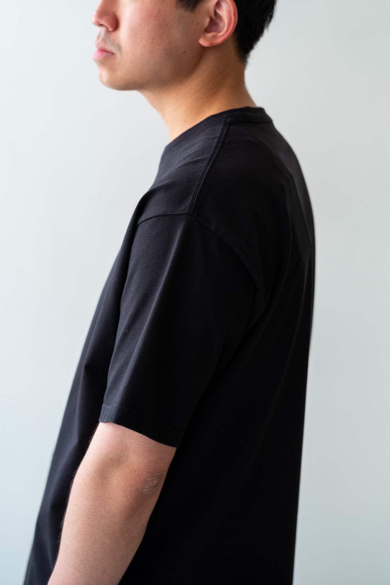 Essential Heavy S/S Tee 〔BLACK〕