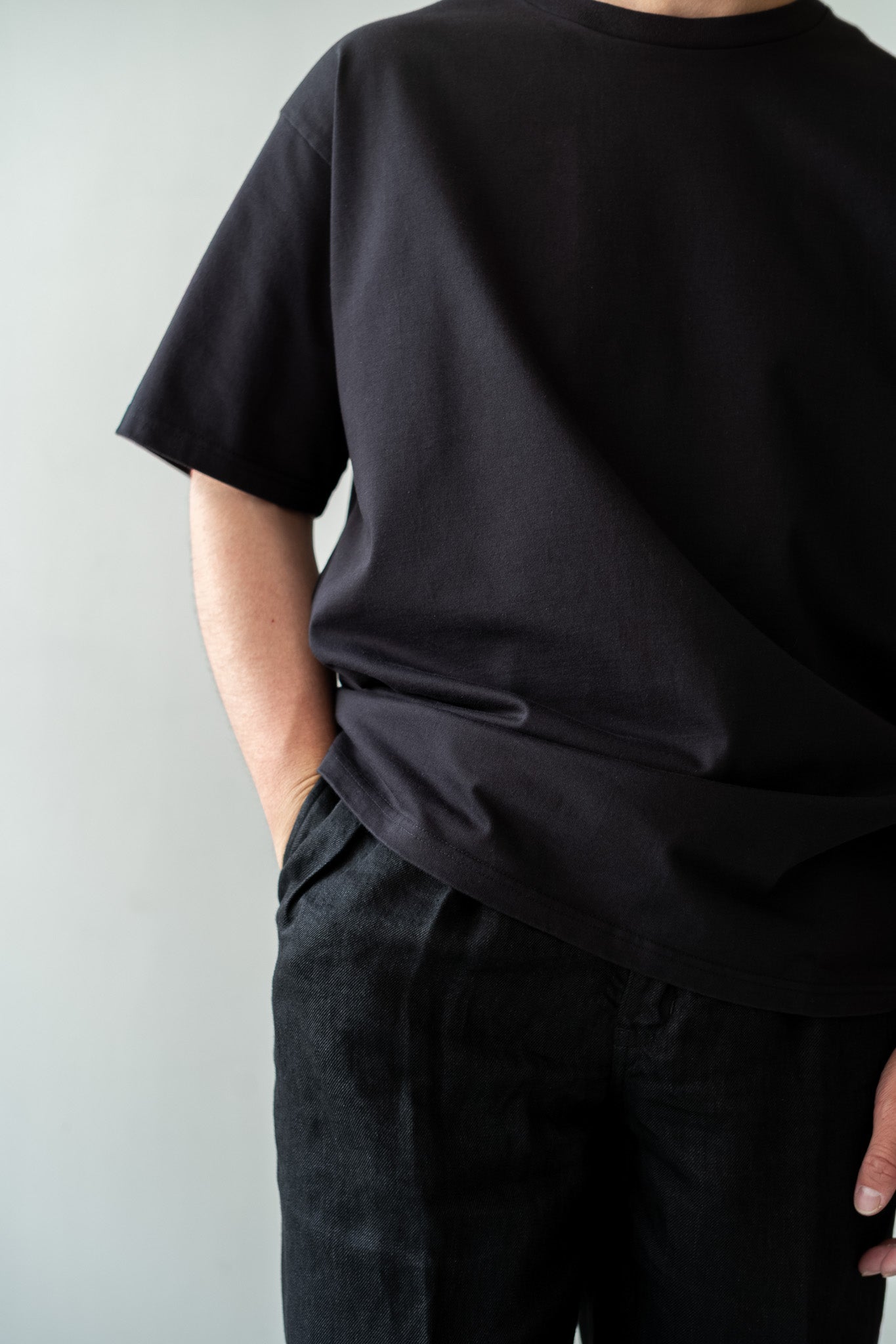 Essential Heavy S/S Tee 〔BLACK〕