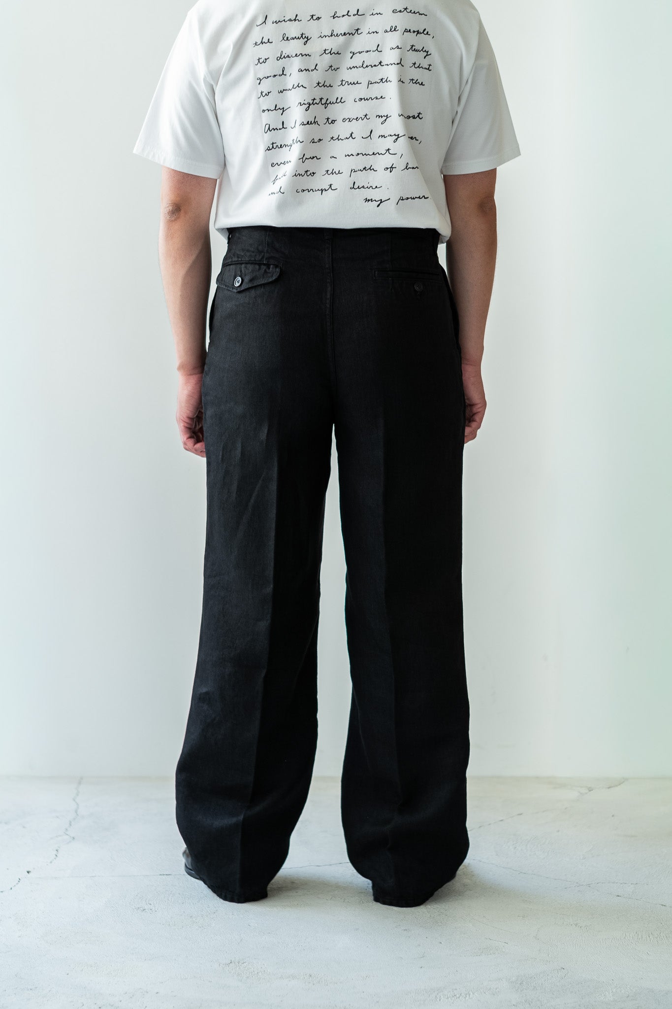 Washed Linen Denim Tuck Trousers 〔NOIR〕