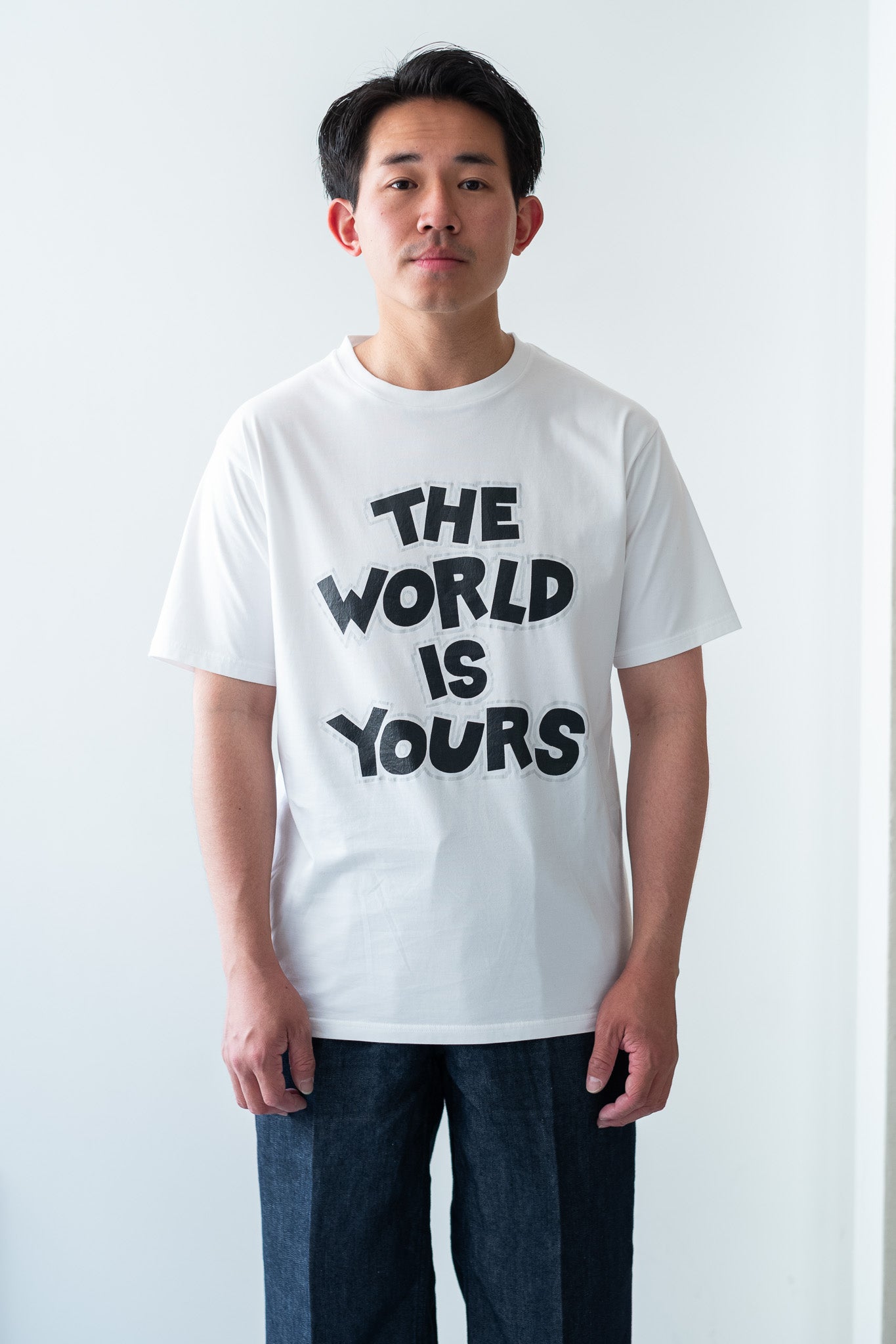 WORLD IS YOURS Tee-Cartoon Letter〔WHITE〕
