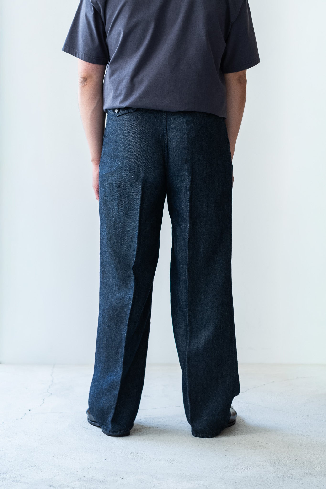Washed Linen Denim Tuck Trousers 〔INDIGO〕