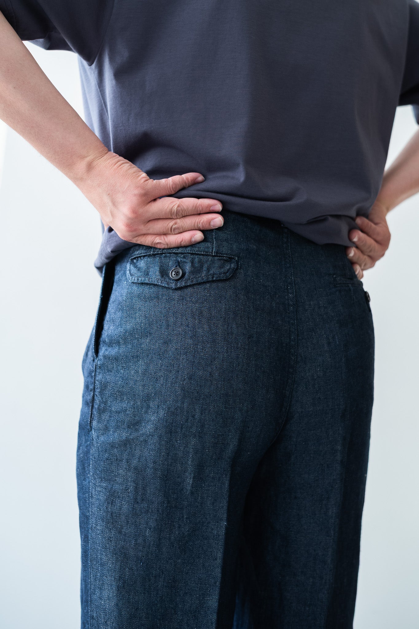 Washed Linen Denim Tuck Trousers 〔INDIGO〕