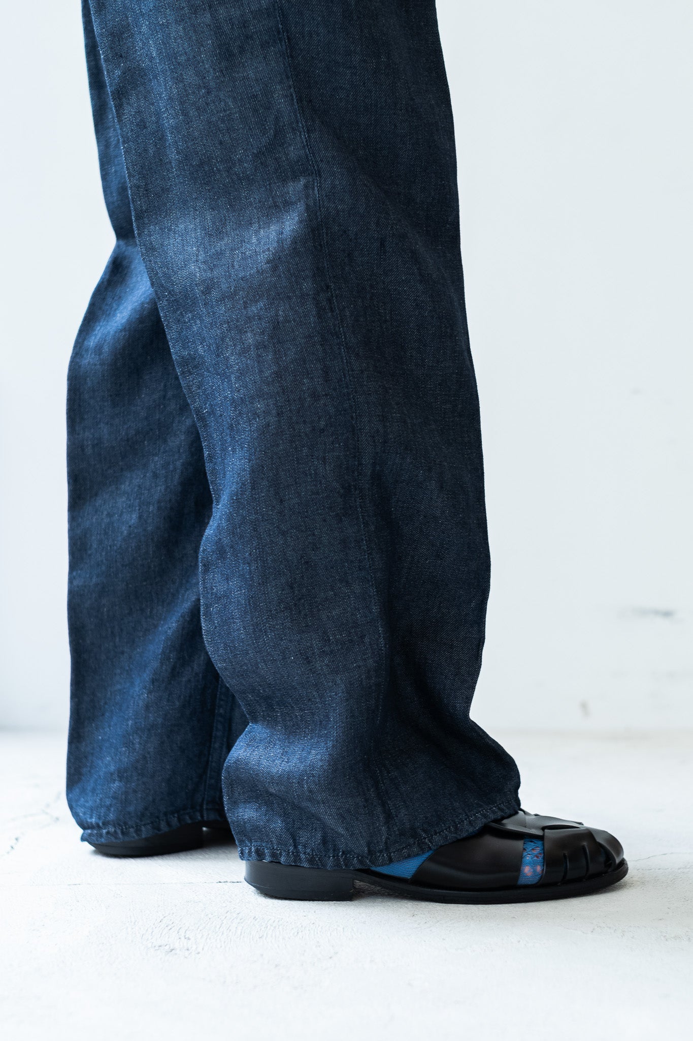 Washed Linen Denim Tuck Trousers 〔INDIGO〕