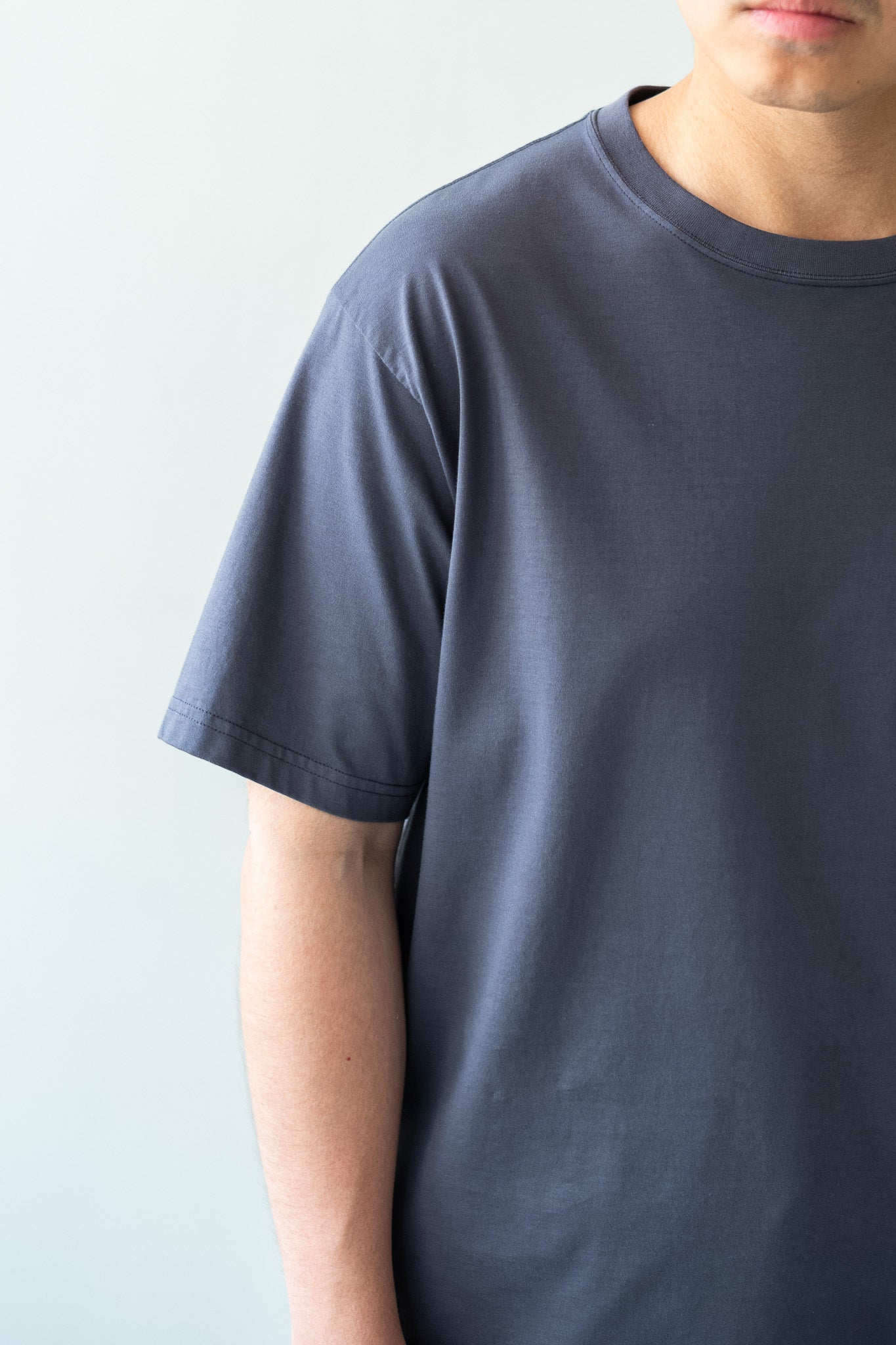 Essential S/S Tee 〔GRAY〕