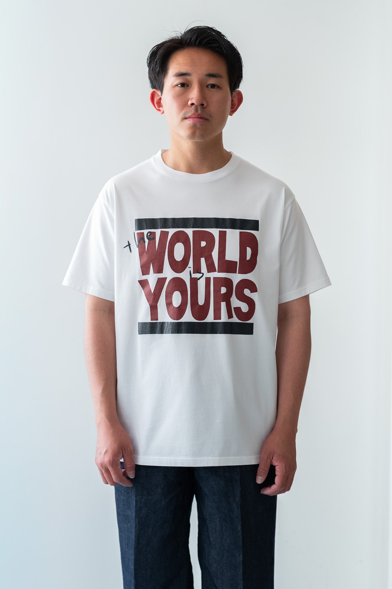 WORLD IS YOURS Tee-Block Letter〔WHITE〕