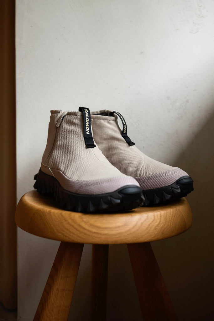 SNOWCLOG MID〔Feather Gray / Feather Gray / Black〕