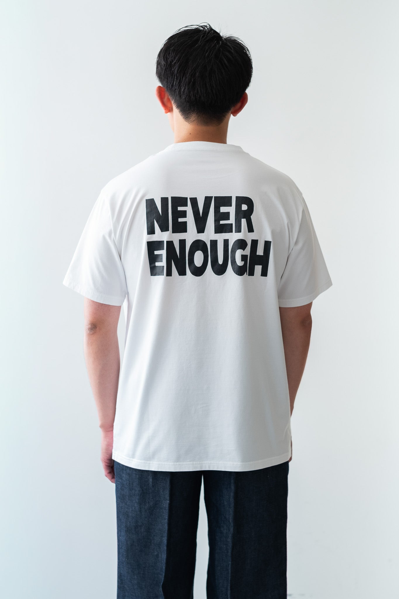 WORLD IS YOURS Tee-Block Letter〔WHITE〕