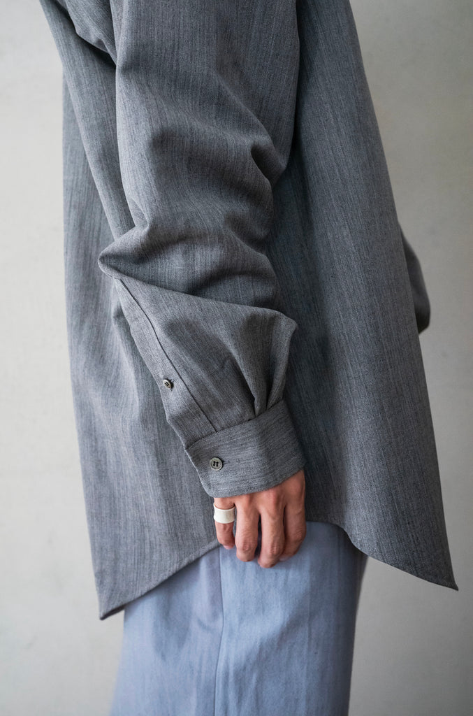 【9月13日(土) 発売】CCFA02UNI B 〈LYRIA SHARKSKIN SHIRT COAT〉