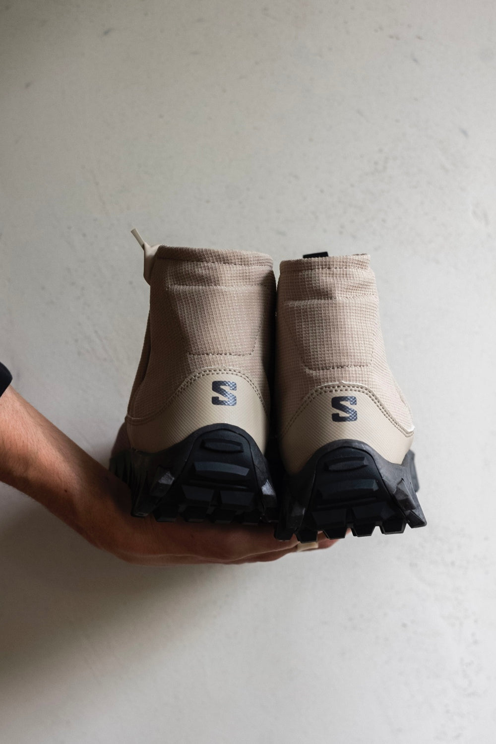 SNOWCLOG MID〔Feather Gray / Feather Gray / Black〕 | cliché