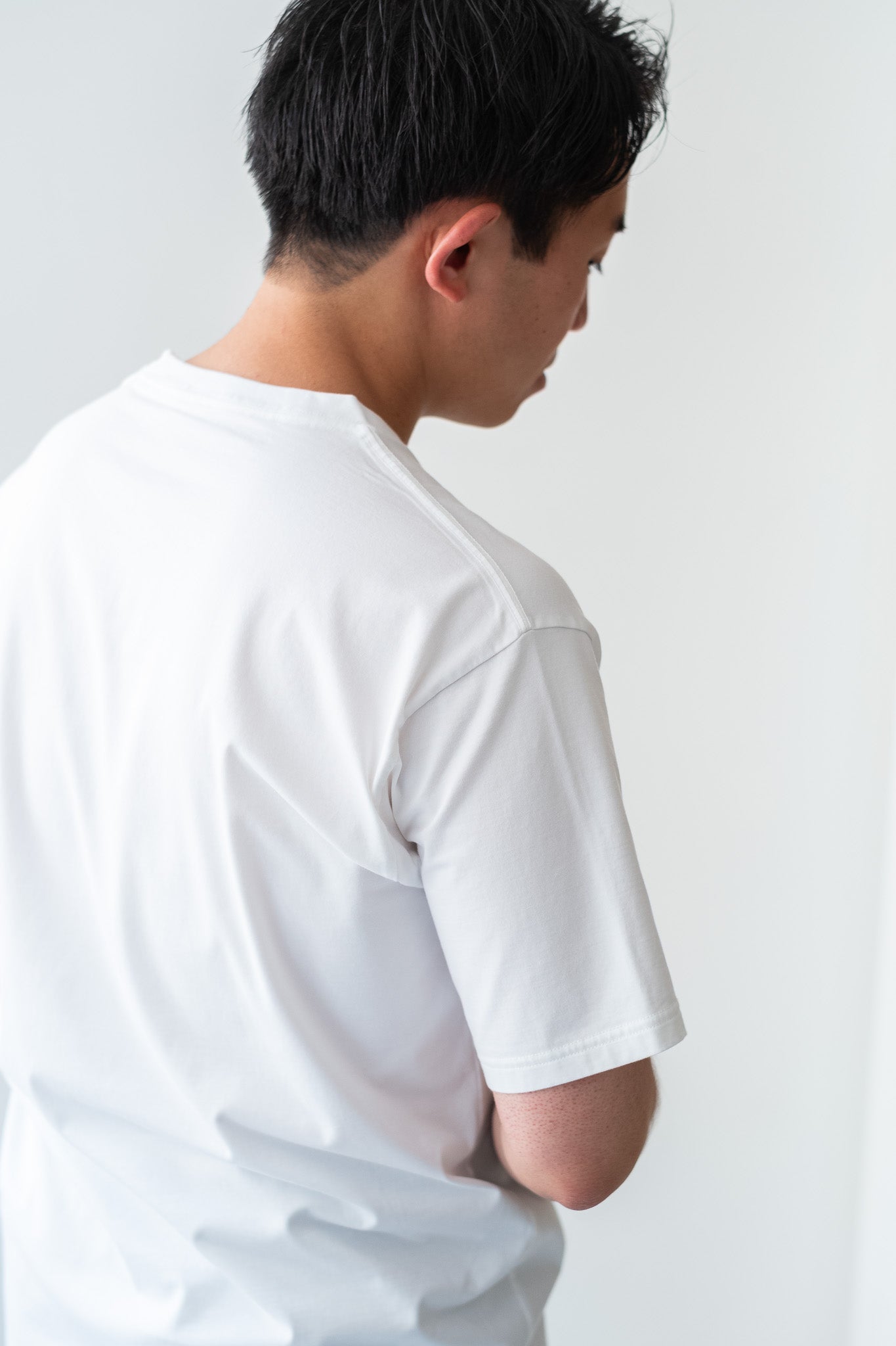 Essential S/S Tee 〔WHITE〕