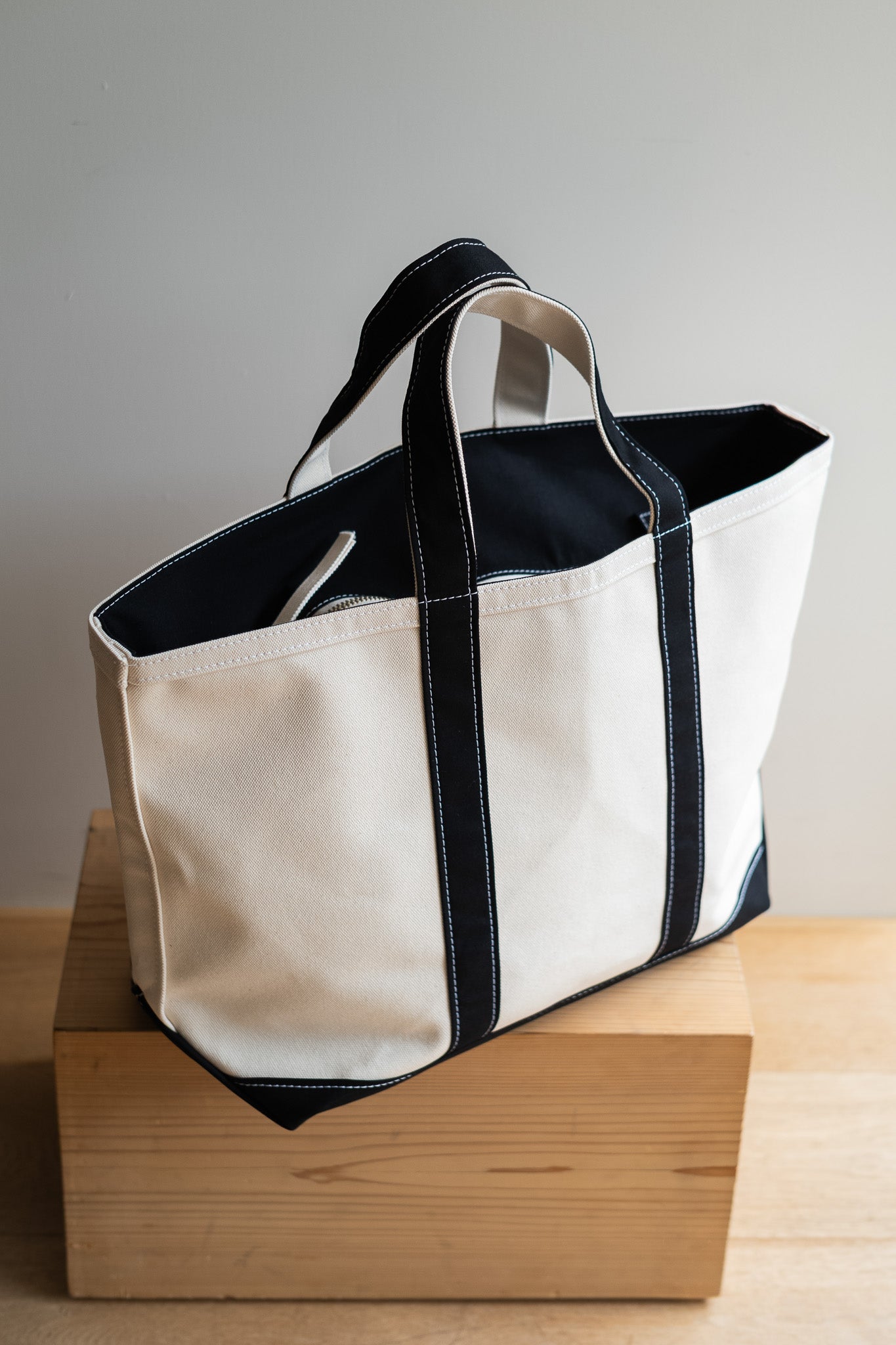 Enough Space Bag-LARGE〔NATURAL×BLACK〕