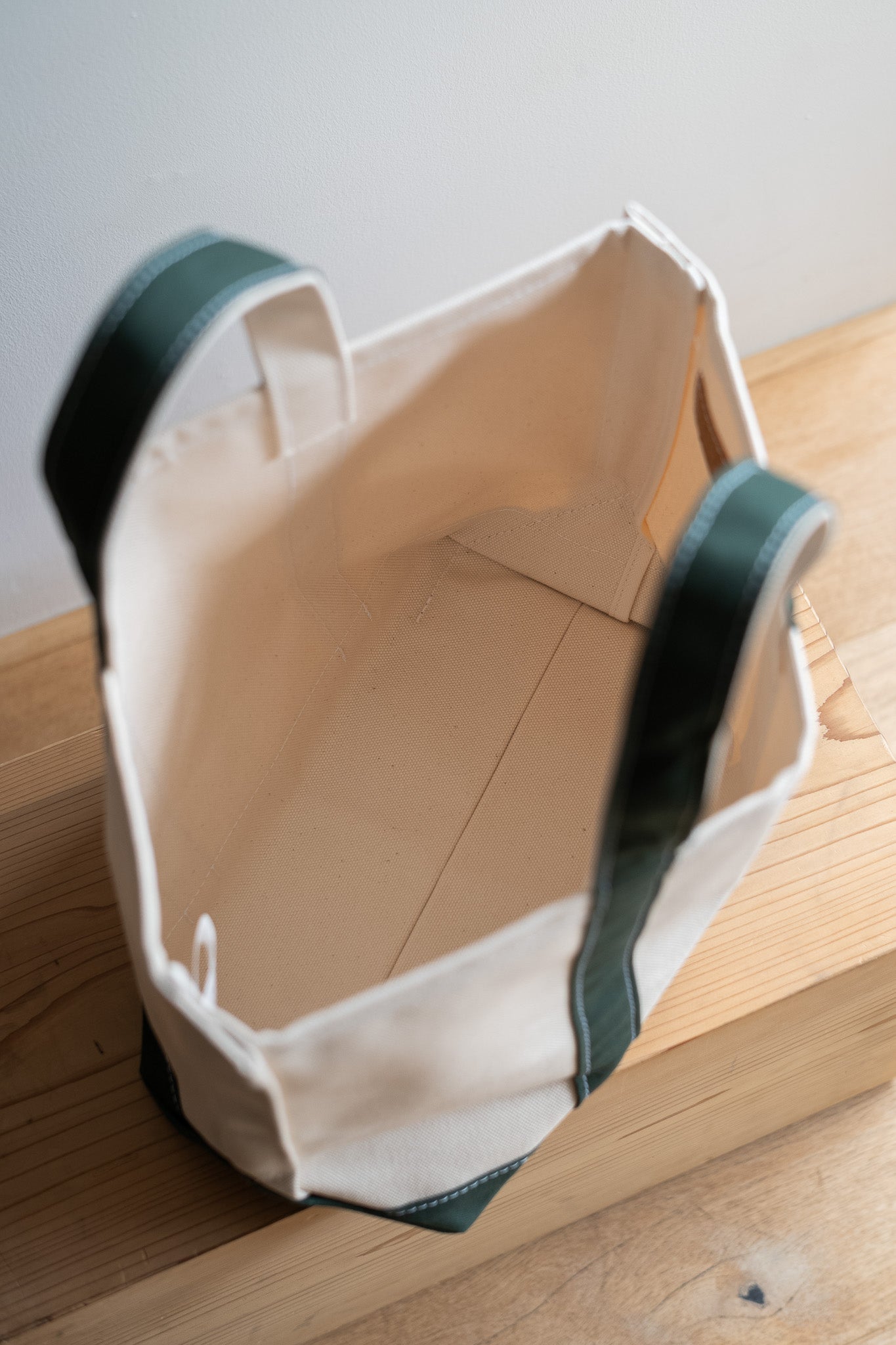 Enough Space Bag-SMALL〔NATURAL×GREEN〕