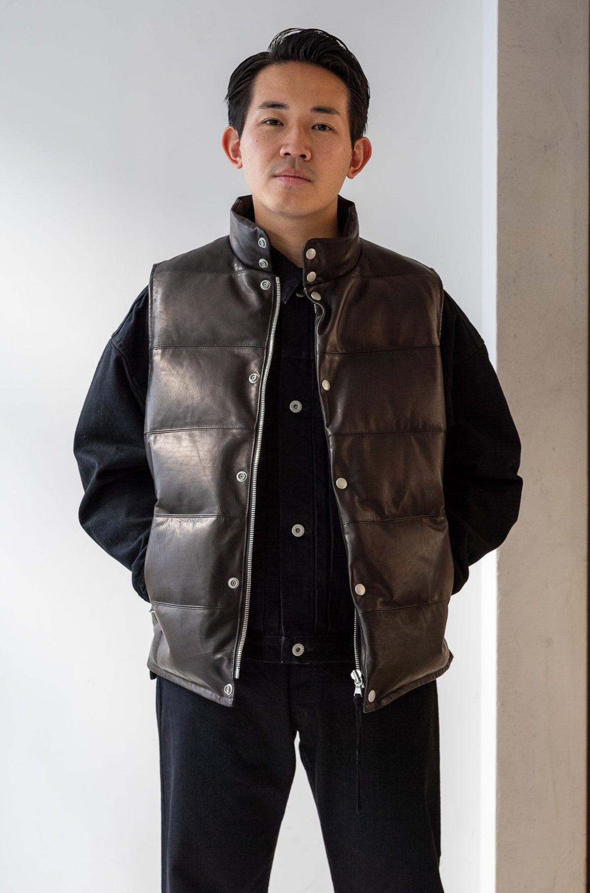 Horsehide Down Insulator Vest 〈NOIR〉